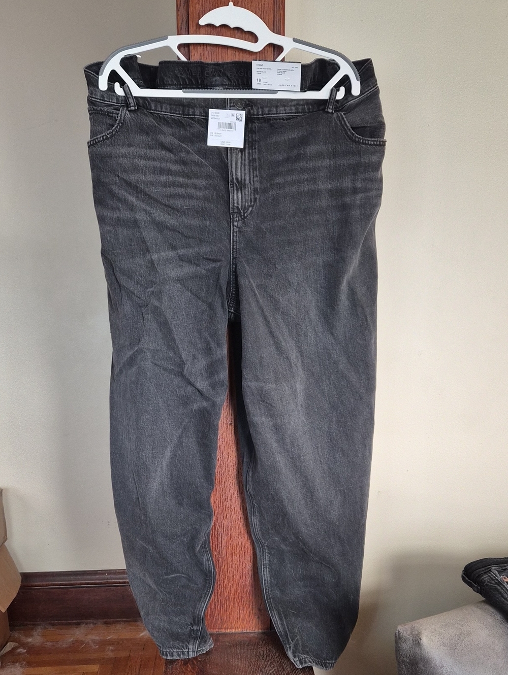 American Eagle Strigid Low-Rise Baggy Barrel 18 Short NWT